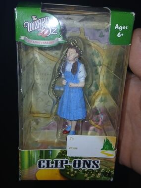 The Wizard of Oz Dorothy Clip-On